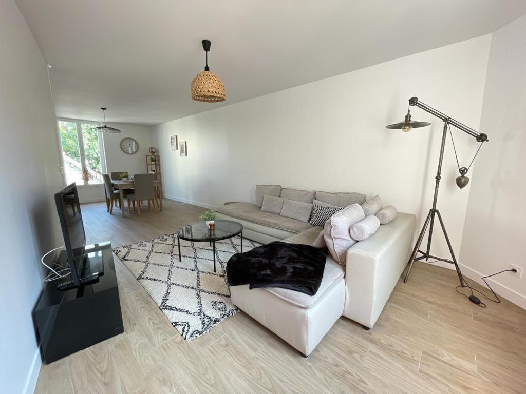 La Grenouillere Apartment Brie-Comte-Robert Exterior foto